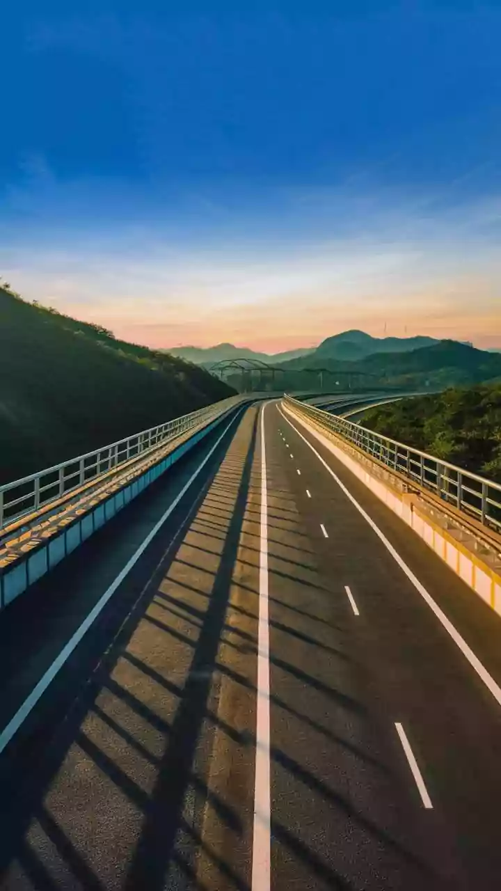 This Expressway Is In Uttar Pradesh’s Hardoi, But It Will Send A Message To West Bengal