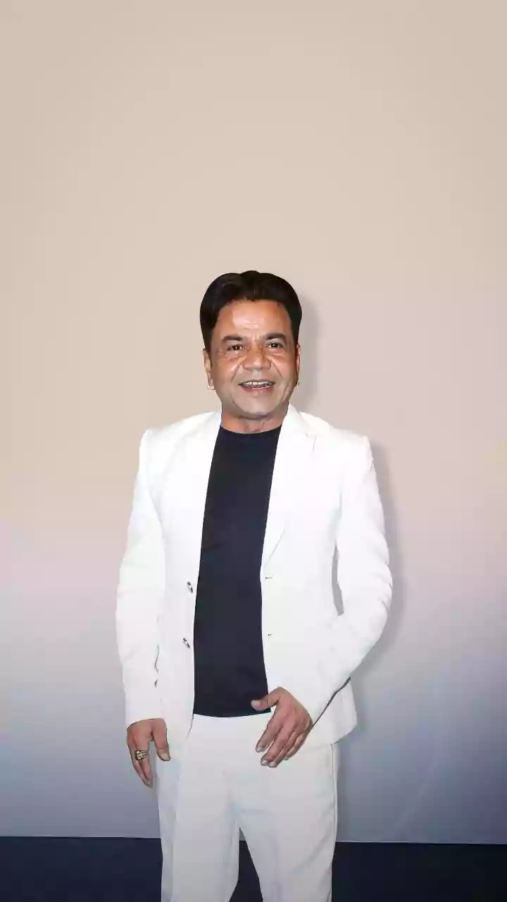 Mika Singh pledges ₹11 lakh for jailed Rajpal Yadav