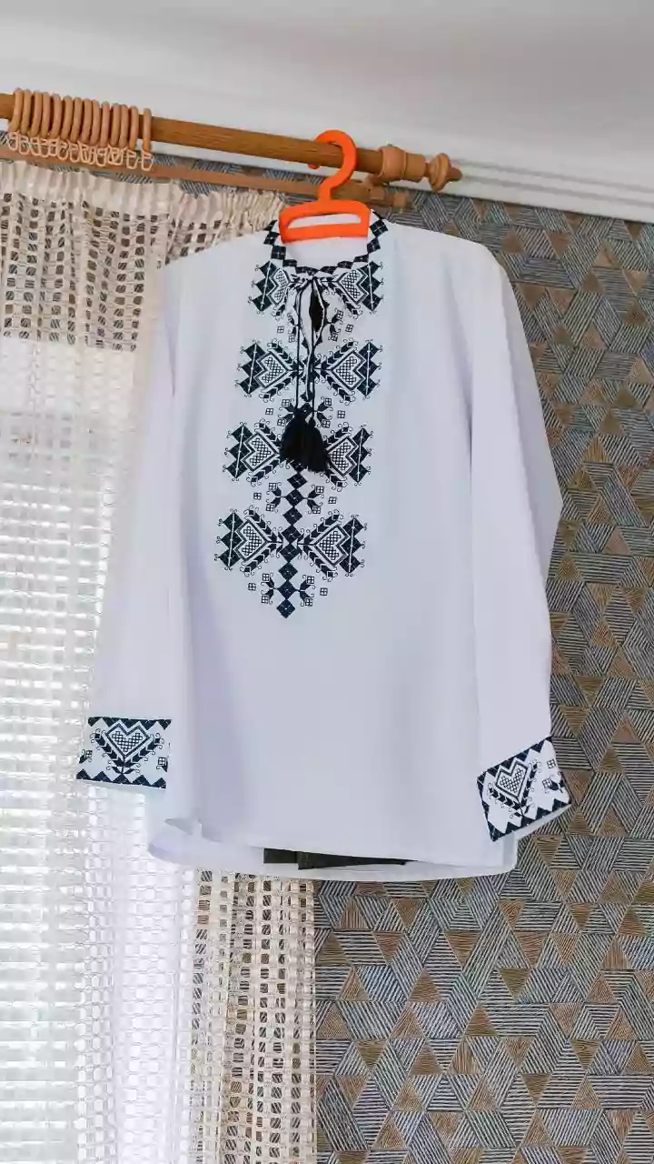 The Golden Touch: Armenian Wedding Traditions Featuring the Beloved Apricot