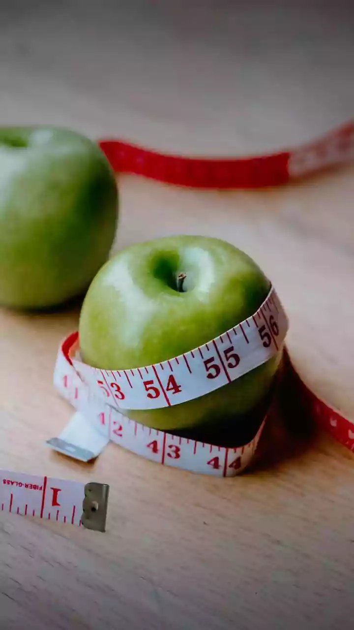 She Thought It Was Holiday Stress, Until A Vacation, Antibiotics & Daily Habits Revealed Stage 1 Fatty Liver At 35