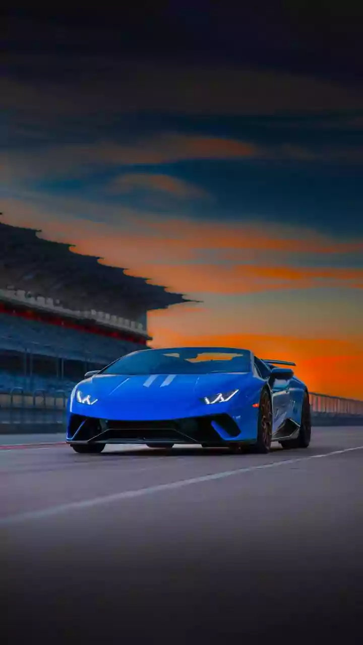 Unveiling the Ultra-Exclusive Fenomeno Roadster: Lamborghini's Limited-Edition V12 Hybrid Supercar