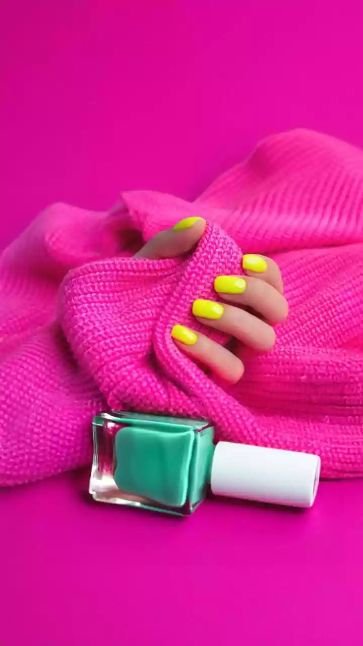 5 Fresh Nail Colours That Scream Summer Fashion