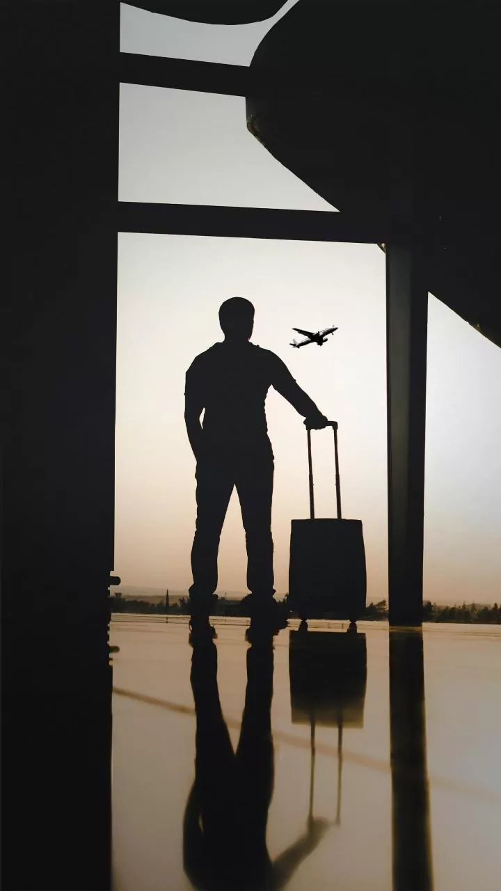 Master Airport Travel: 12 Rookie Mistakes and Their Savvy Solutions for a Smoother Journey