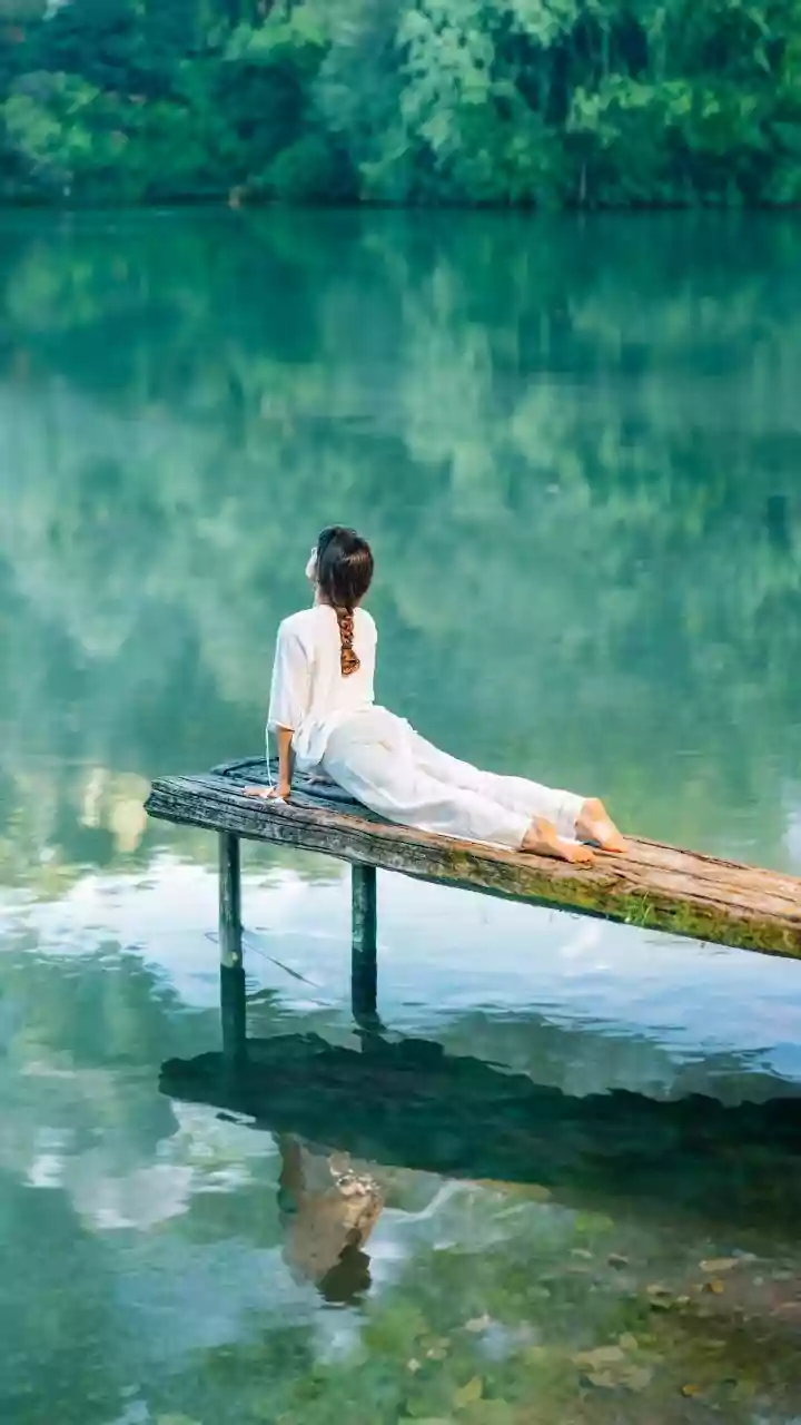 5 AM Reflections: 7 Serene Habits to Transform Your Mornings into Mindful Moments