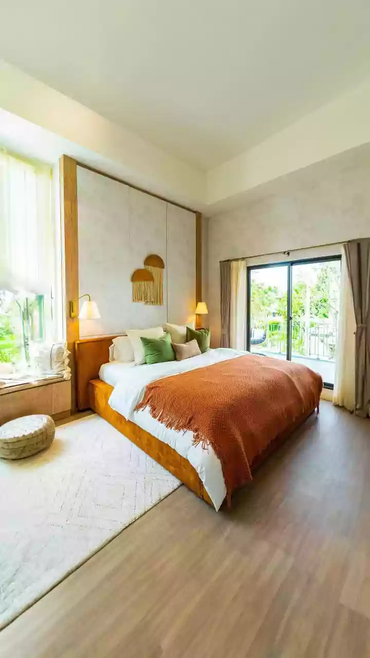 Feng Shui: Laughing Buddha's Power for Wealth & Happiness