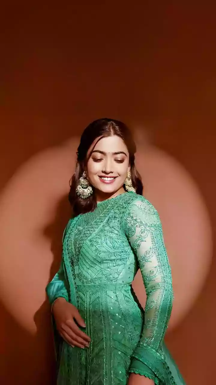 Rashmika Mandanna's Diet Secrets: Fueling Fitness Through Balanced Meals