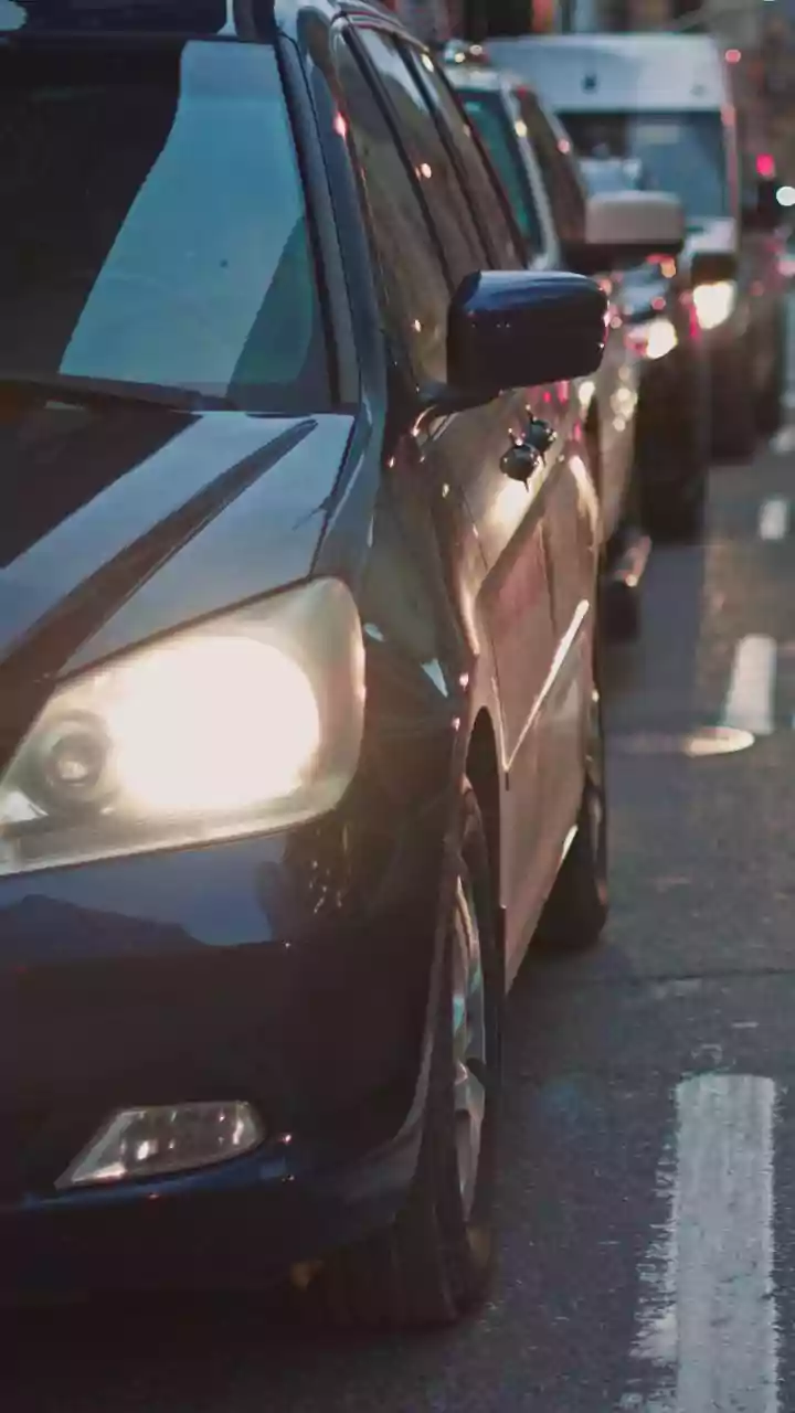 Man loses ₹4 lakh after clicking on fake challan link