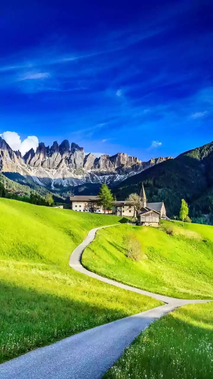 Dolomites: Your Ultimate Guide to 16 Unforgettable Italian Alpine Adventures