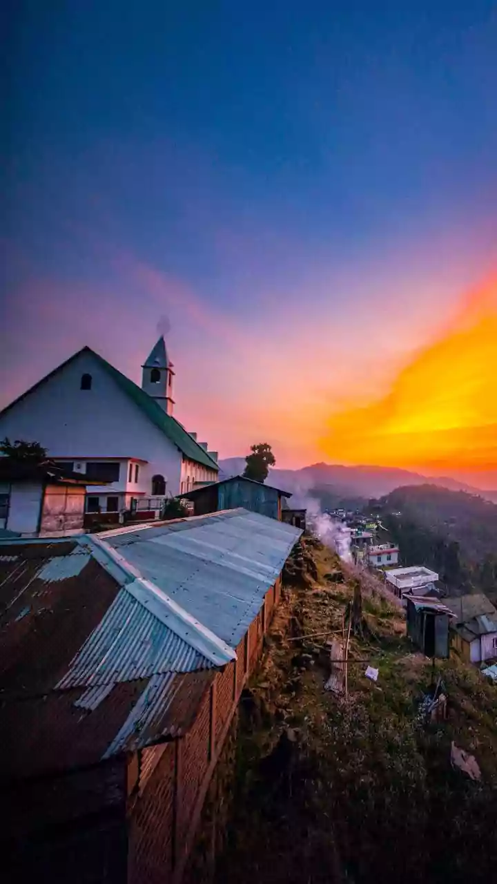 How Rishikesh Hostels Enable Affordable Digital Nomad Workations Under 20,000 Monthly