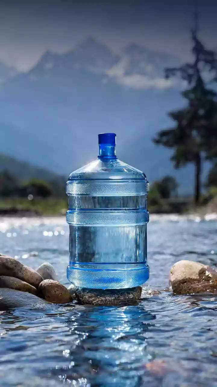 Only 47% Pakistanis have access to safe drinking water; PIDE seminar warns