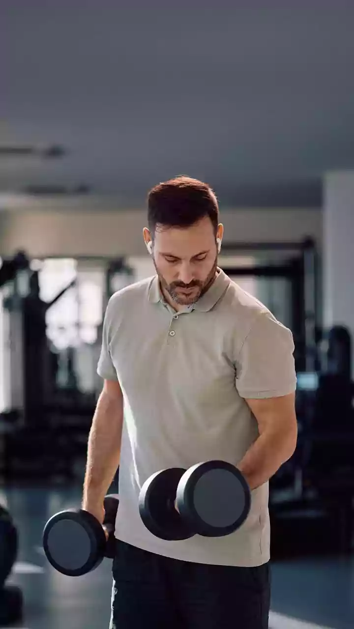 Strengthen your posture with these castle-building arm workouts