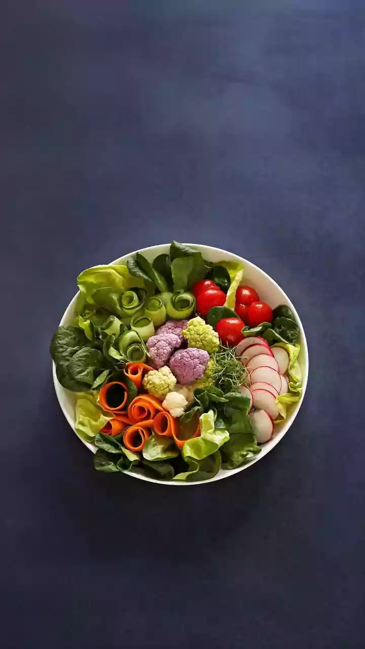 Better Salad Texture Starts with Drying, Timing and Layering