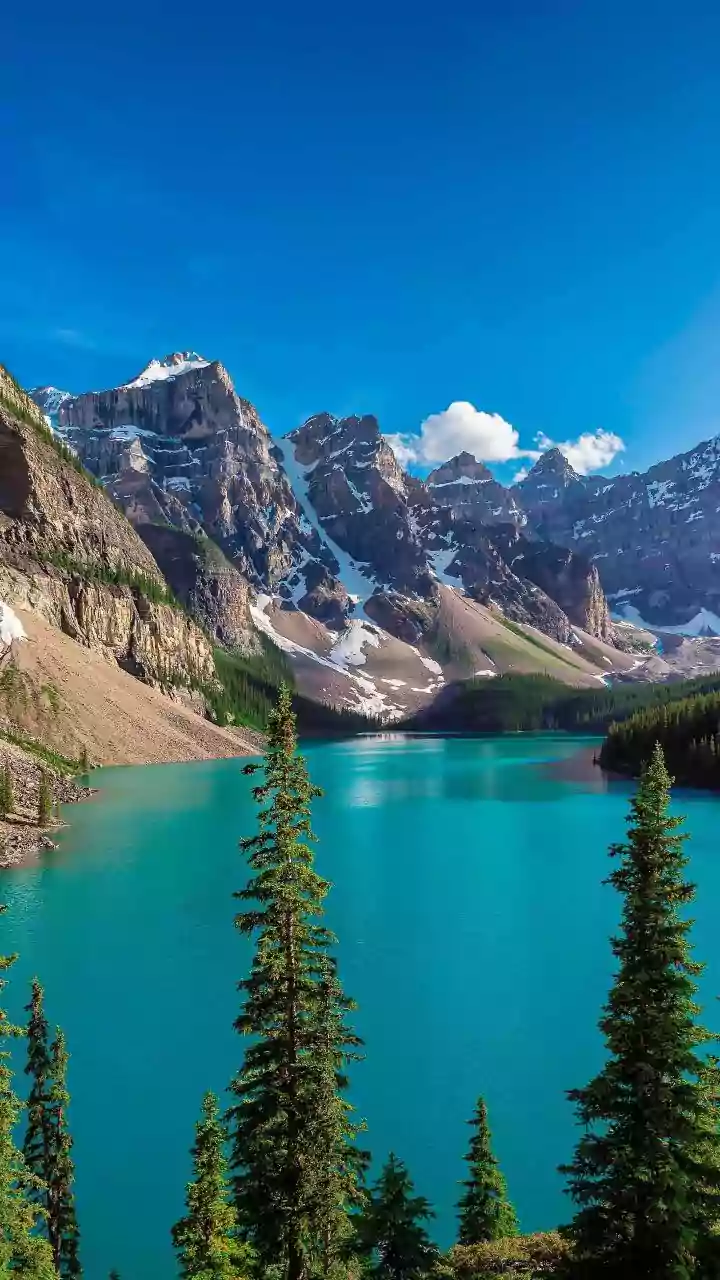 Canadian Rockies Hiking Trails: Exploring Nature on Foot Across the Canadian Rockies