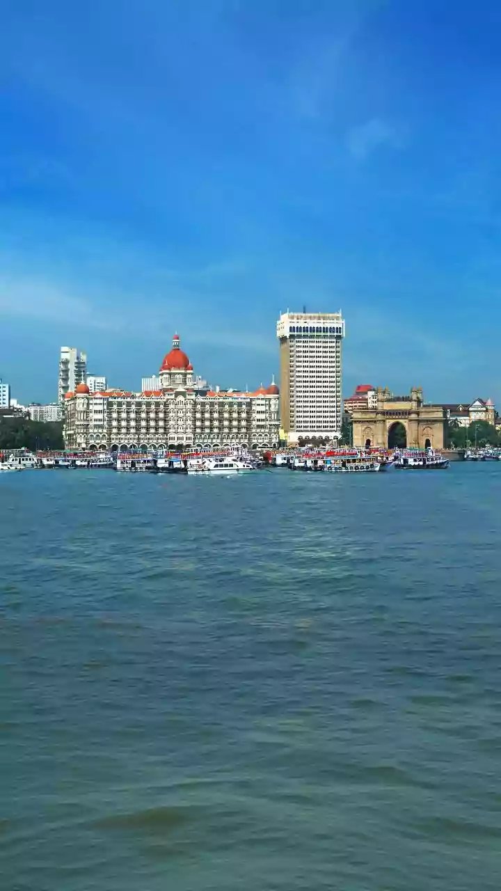 Forex reserves jump USD 1.68 bn to USD 688.94 bn