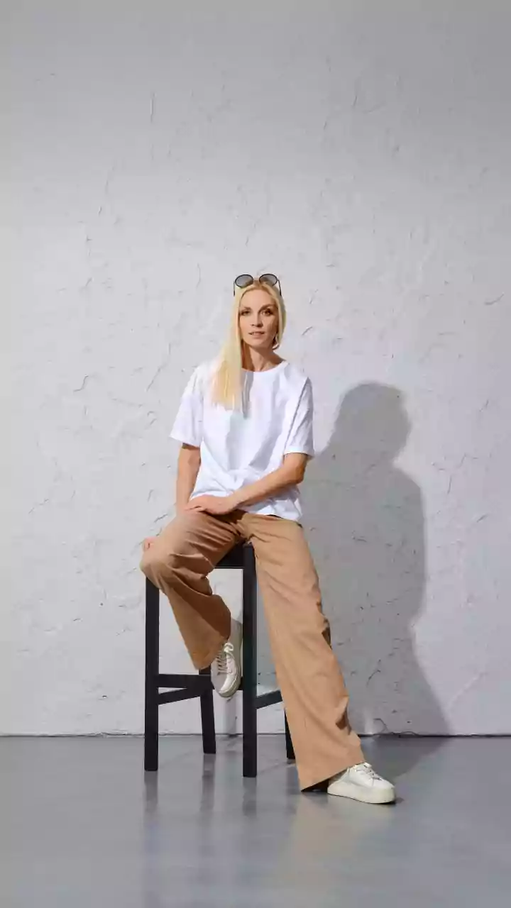 Hemp Trousers Are The Cool-Girl Utility Move