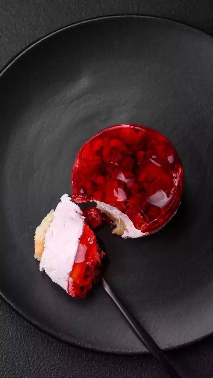 Quick raspberry and ricotta toasts you'll love