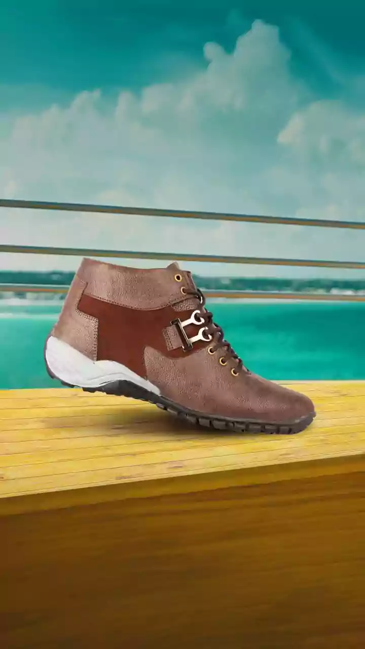 The Role of Footwear That Suits Monsoon Travel in the 2026 Monsoon-Footwear Shift