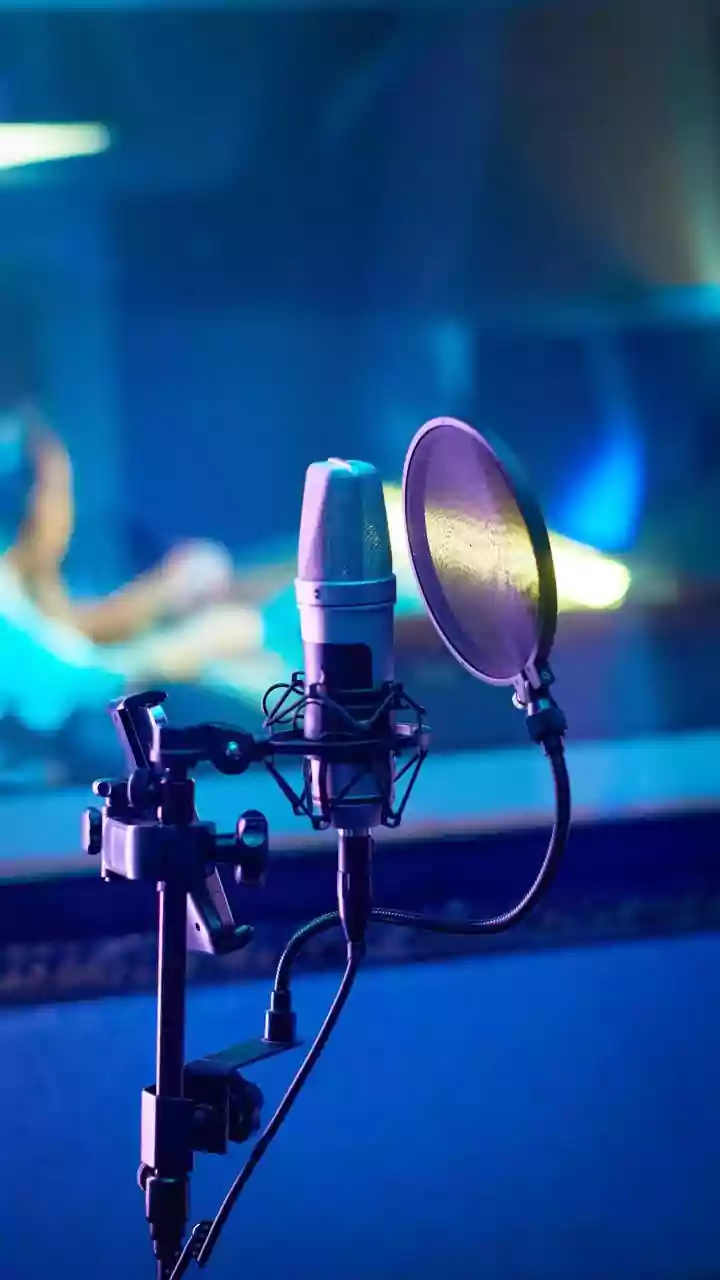 AI video short generators help creators in small cities convert podcast clips rapidly