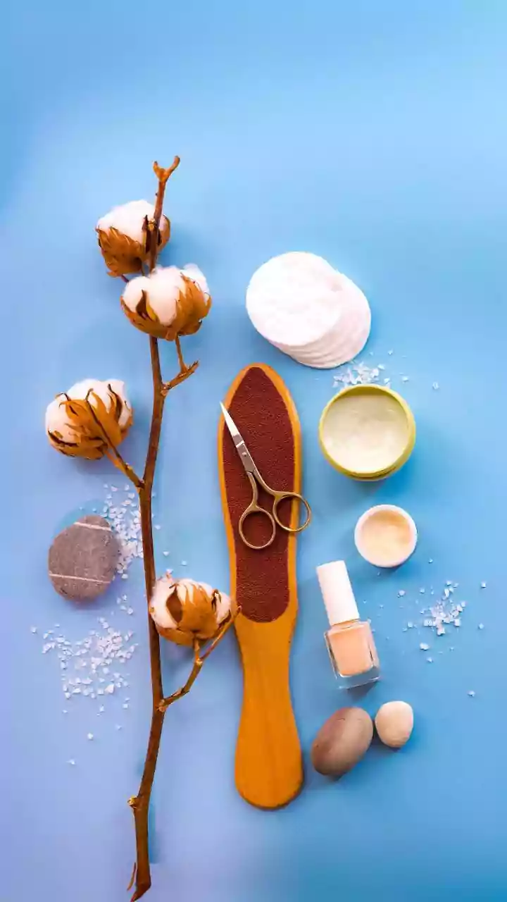 How To Protect Your Feet From Dampness During The Rainy Season