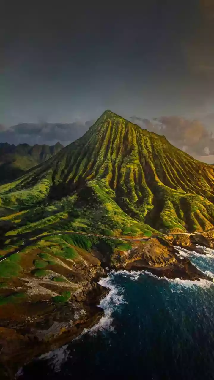 Hawaii's Six Unmissable Gems: A Journey Through Island Paradise