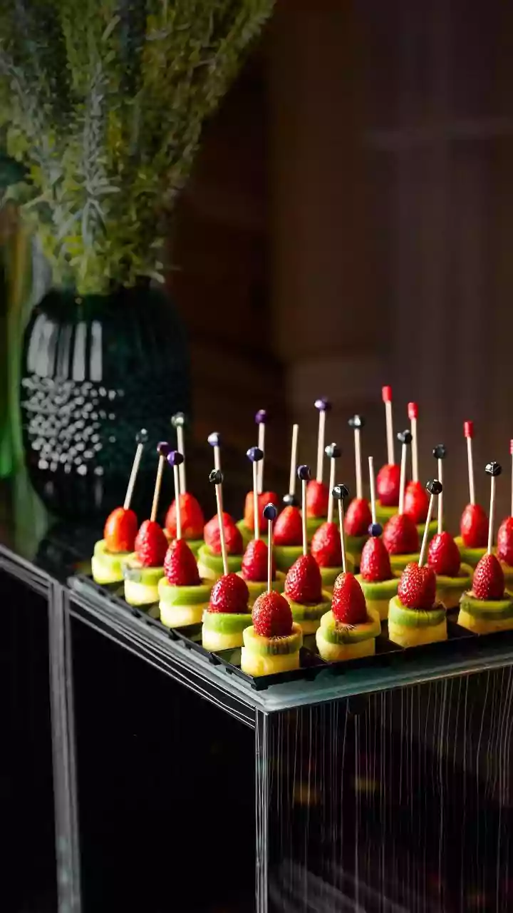 Top ideas to create visually stunning New Year grazing table