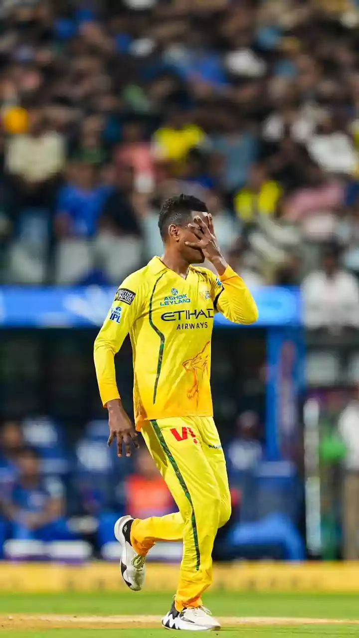 IPL 2026, CSK's Akeal Hosein floors MI with four-fer: Stats