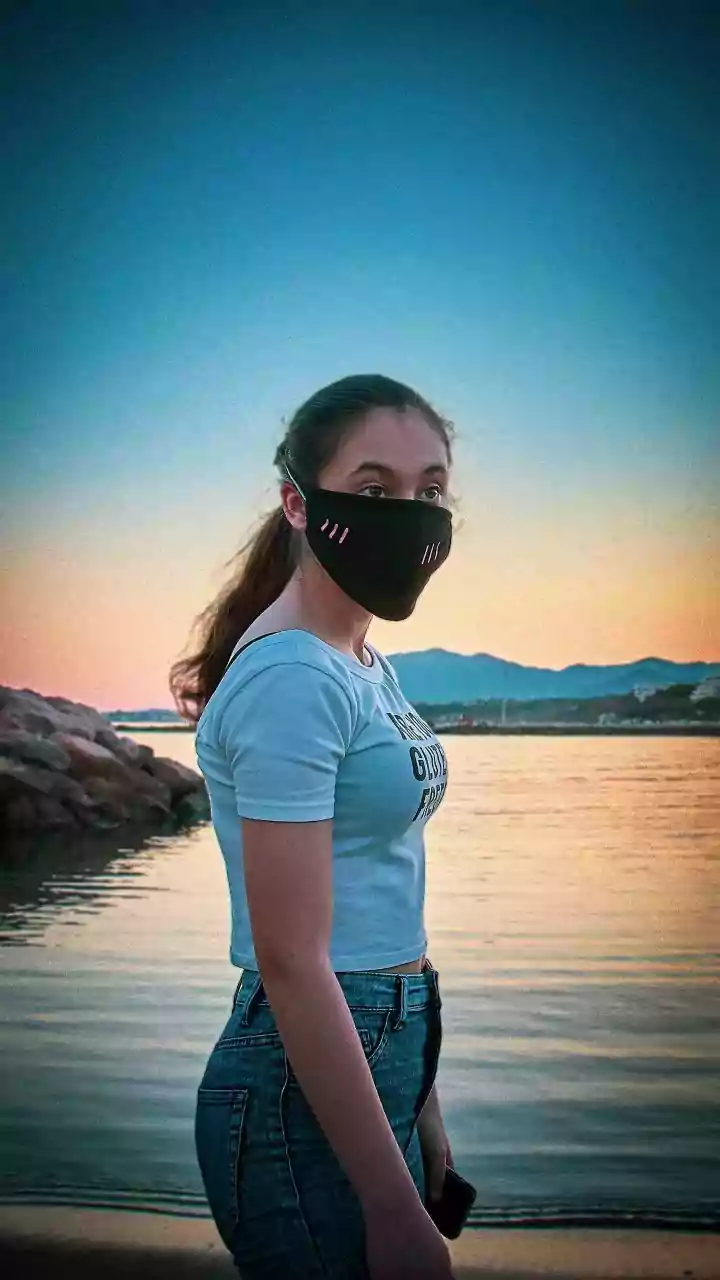 Can You Say Bye To Baby Fat On Your Jawline In 2026 With This New Trend?