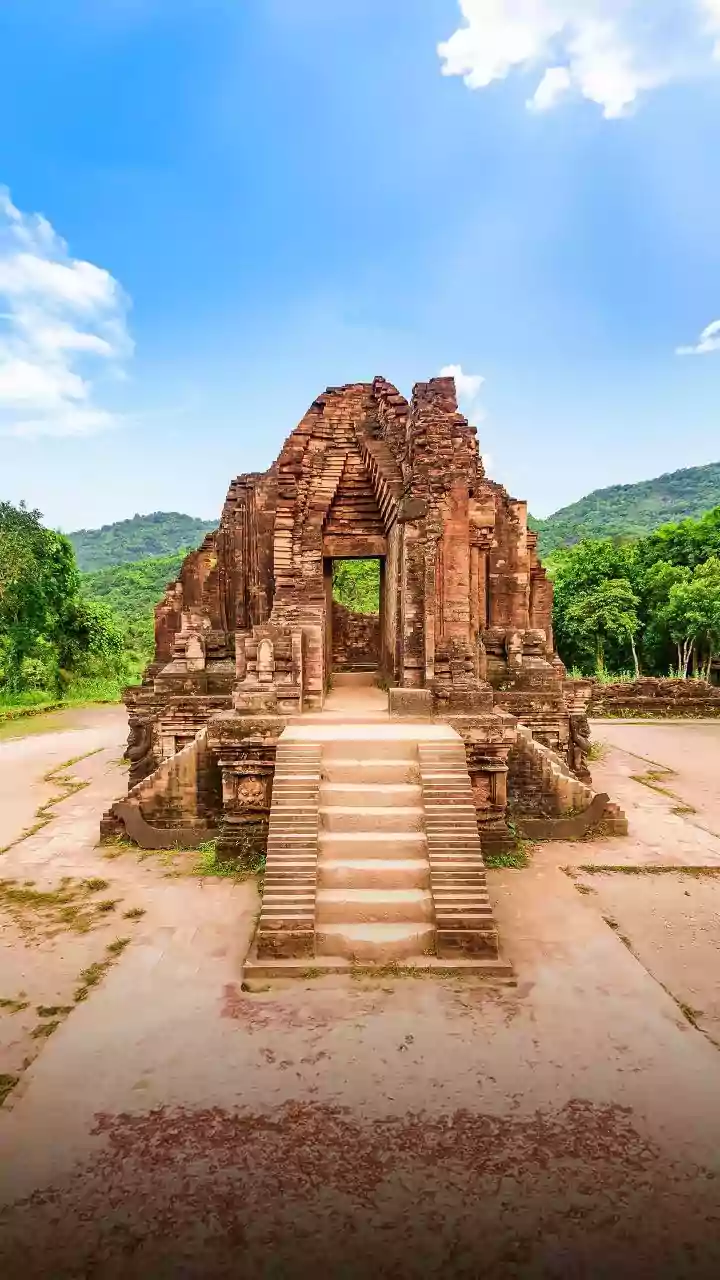 Divine East Temple Tour: A 10-Day Spiritual Journey by IRCTC