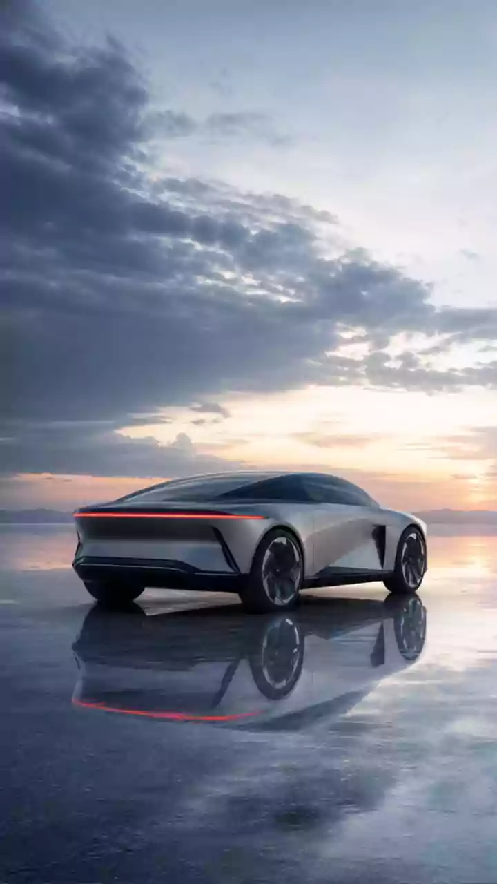 Cold-Gas Thrusters & Sub-2 Second Speeds: Tesla Set To Unveil Next-Gen Roadster Supercar After Years Of Delays