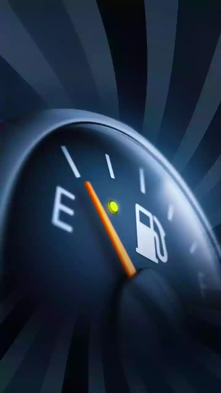 The Shocking Truth: How Far Can Your Car Go on a "Low Fuel" Light?