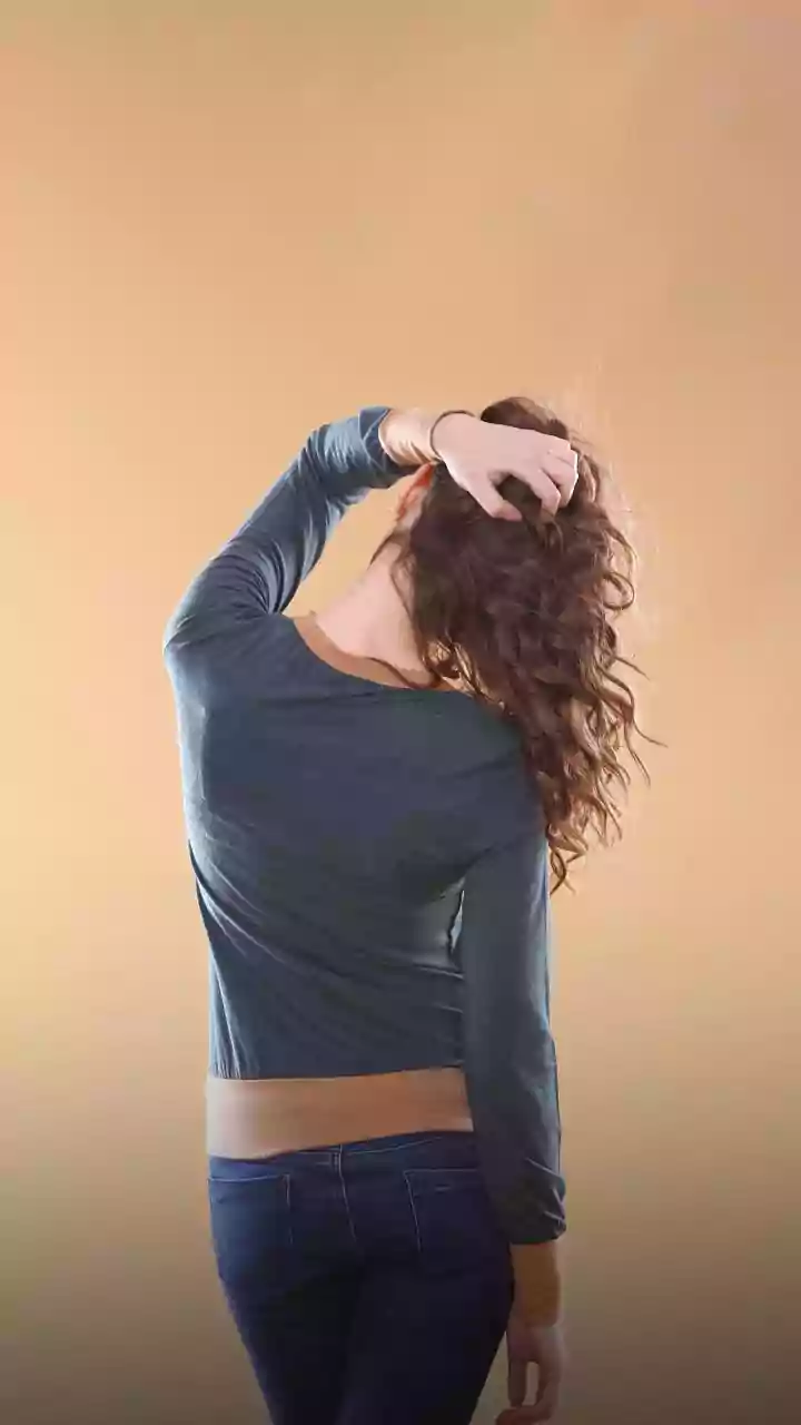 Unveiling Neck Humps: Causes & Corrective Habits