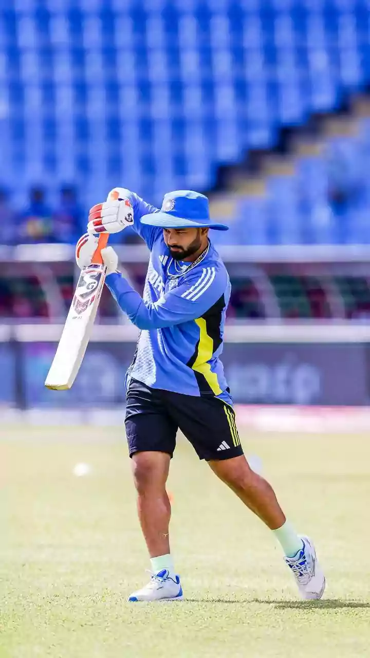 Rishabh Pant trains with MS Dhoni before Sri Lanka Test series