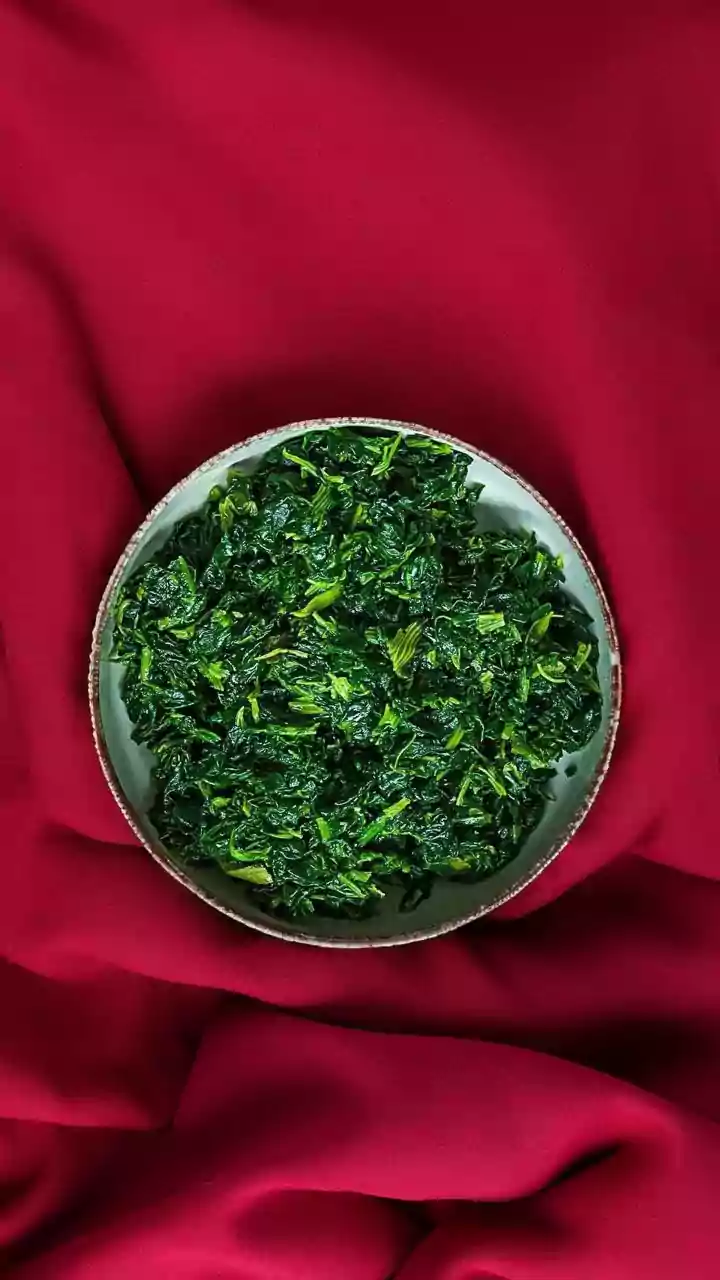 Cooked Spinach Is Safer Than Poorly Washed Raw Greens in Wet Weather