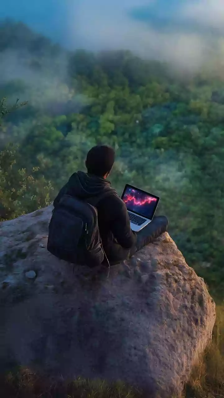 Digital nomads: You totally need these AI tools