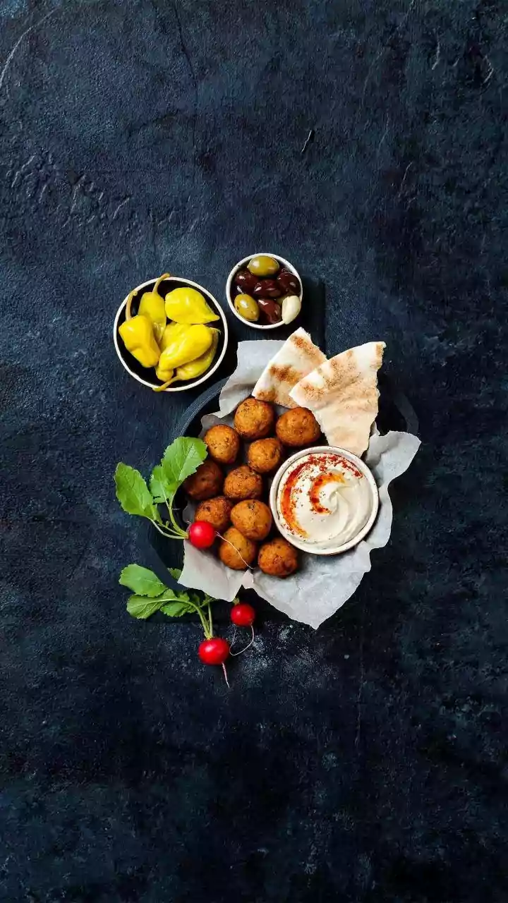 Falafel, Hummus and Masabacha Highlight Chickpeas in Different Textures