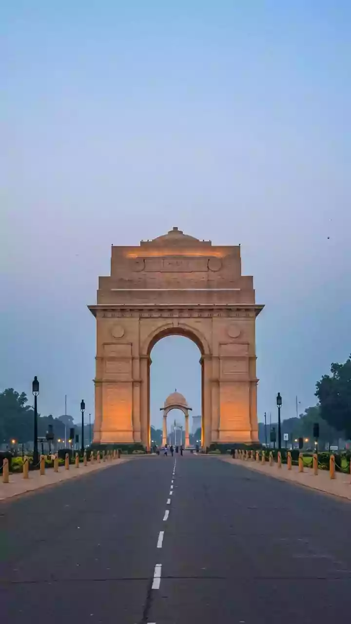 Delhi's Air Quality Forecast: Moderate to Satisfactory Levels Expected