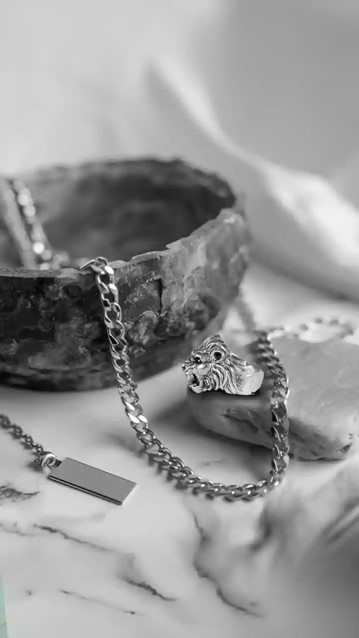 Silver prices hit record Rs 2 lakh per kg in futures trade amid strong global cues