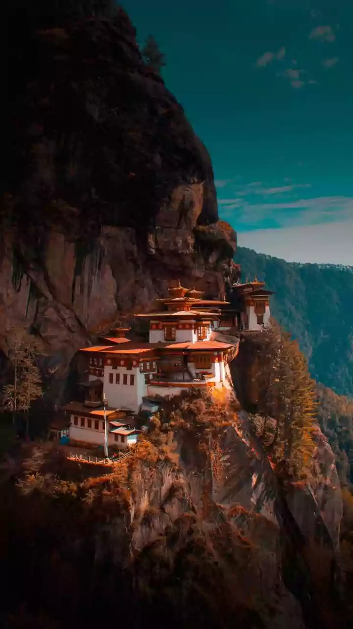 Bangladesh, Bhutan & Nepal Will Welcome New Year 2026 Before India; Here's Why