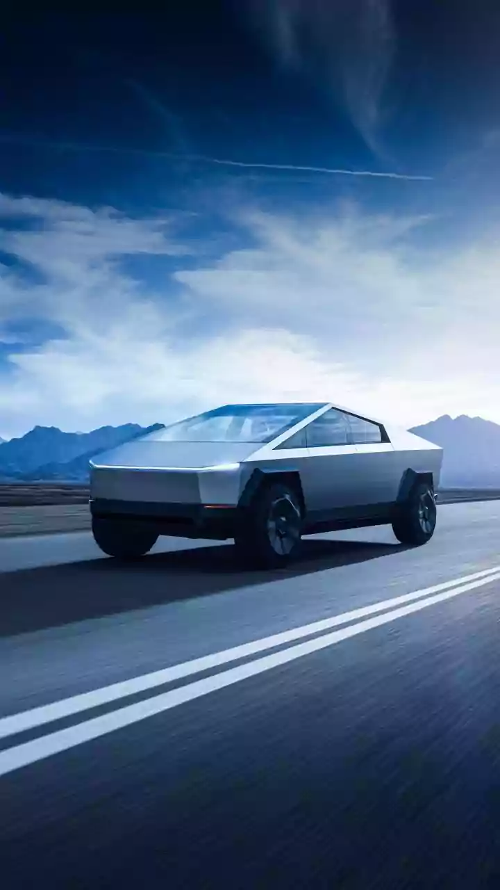 CFRA Analyst Does Not Expect Tesla to Drop Cybertruck Soon