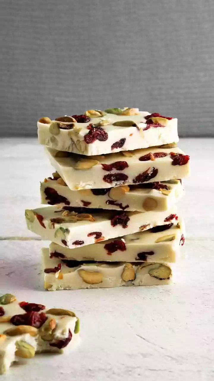 Zesty Lemon, Nutty Pistachio & Berry Frozen Yogurt Bark: A 5-Minute Healthy Treat!