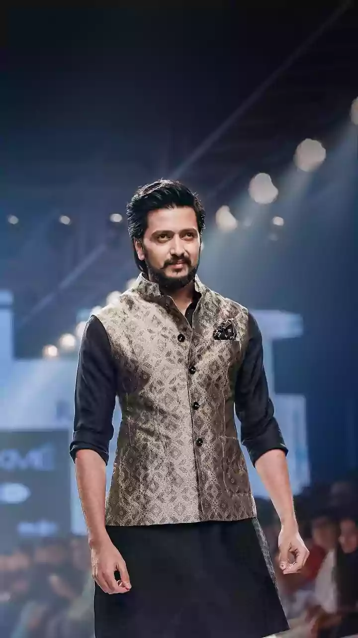 Raja Shivaji 100 Not Out! Riteish Deshmukh's Historical Drama Crosses Century Mark At Box Office