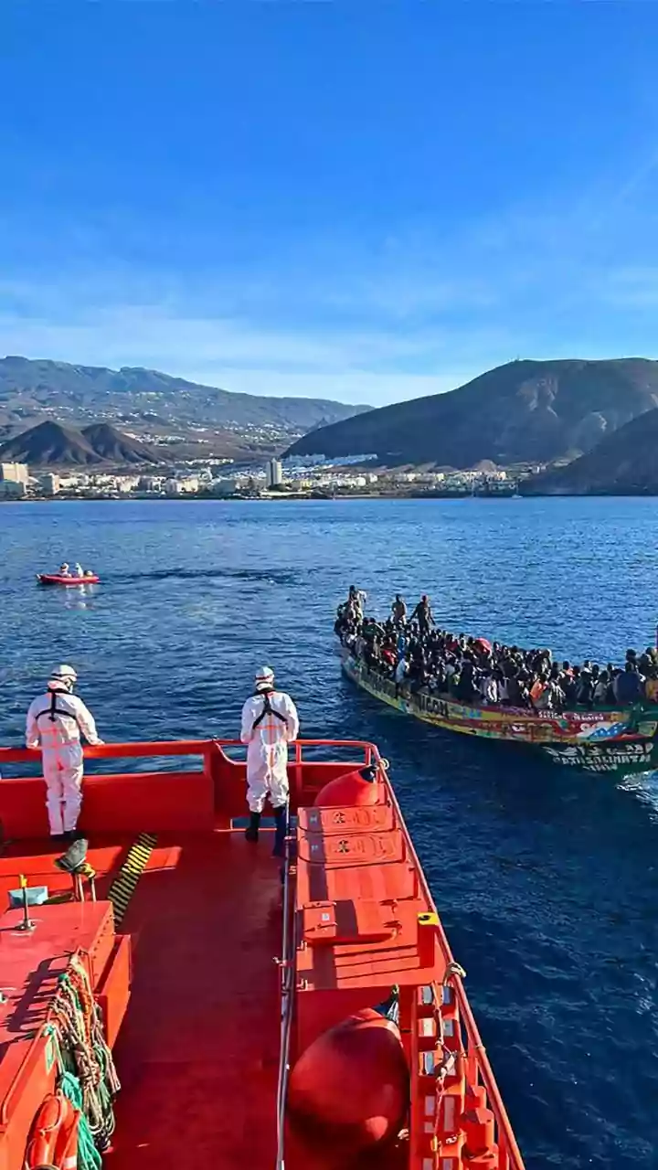 India to evacuate 13 ships from Hormuz and Red Sea