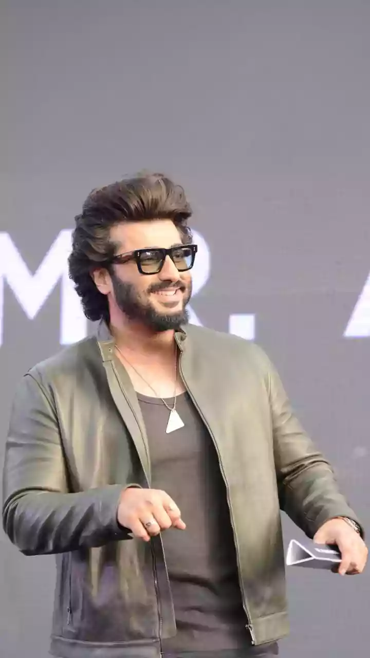 Arjun Kapoor’s Fun Banter With A Fan Wins The Internet, Video Goes Viral | Watch