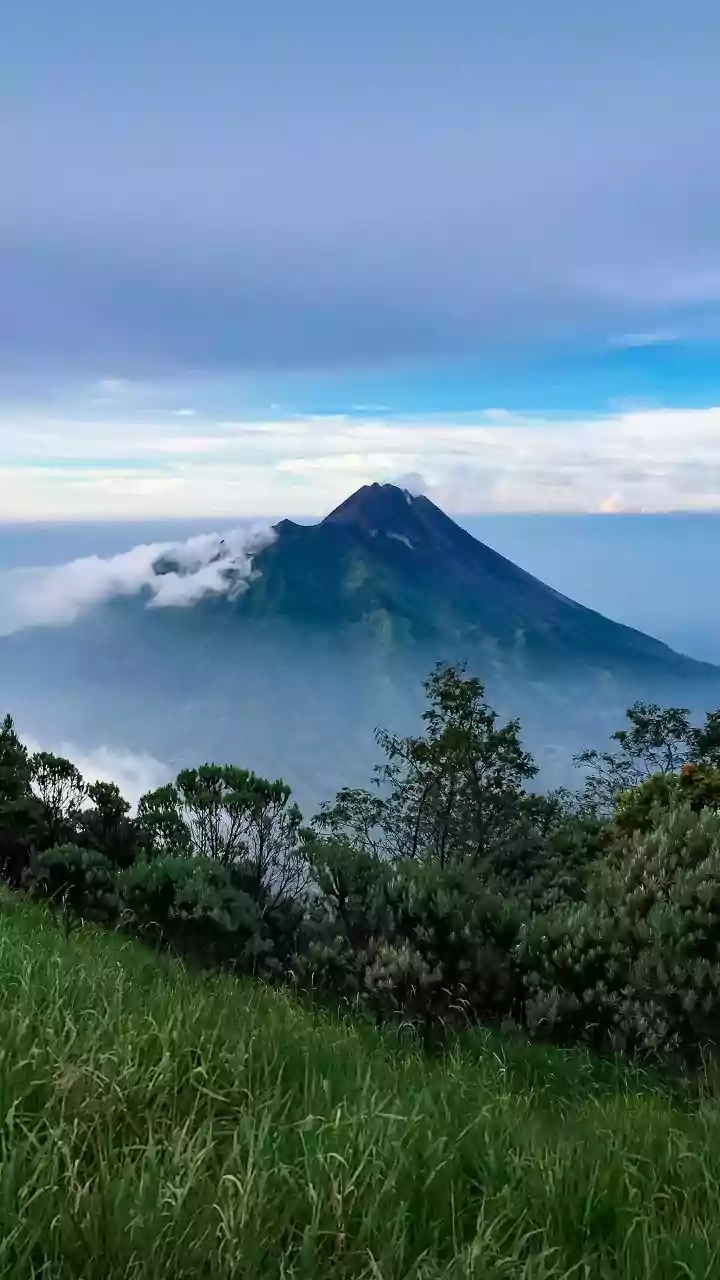 Active Volcano Tourism Is Possible, but Never Completely Risk-Free