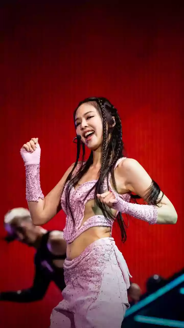 Top 10 K-Pop Songs of 2025: A Must-Listen Playlist!