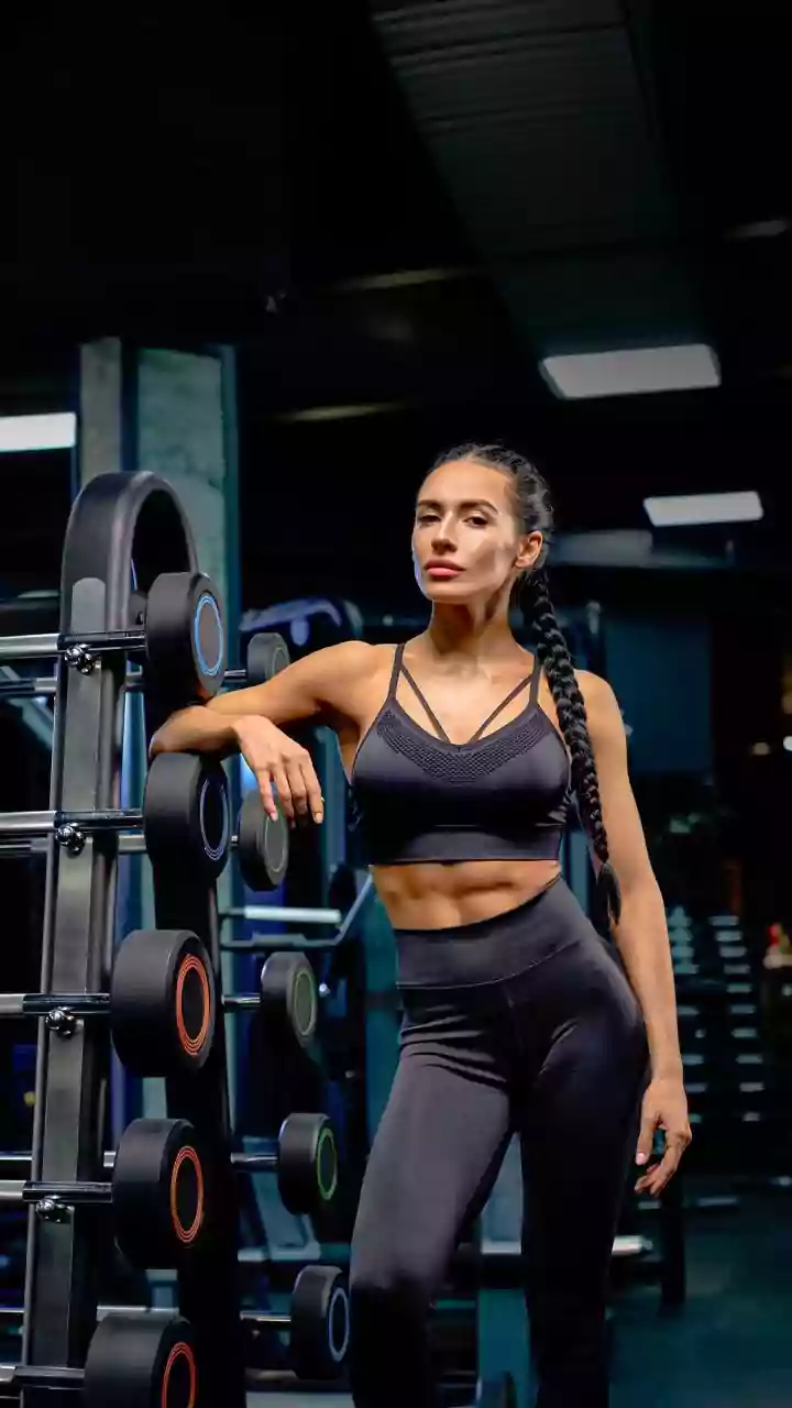 Five-Minute Gym Hairstyles Guide: Keeping Loose Hair Away From Your Face