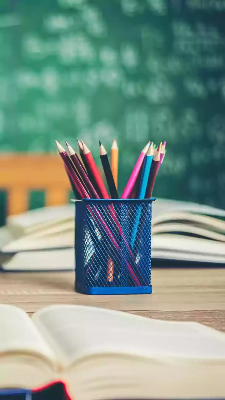 Delhi Govt To Install Air Purifiers In 10,000 Classrooms As Education Minister Ashish Sood Unveils Clean Air Plan