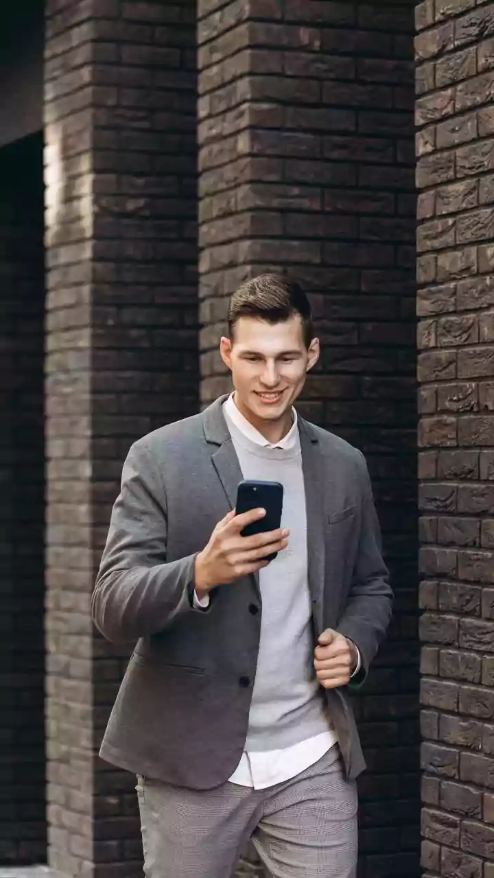 How Young Urban Professionals Can Upgrade Lifestyles Responsibly Without Wiping Out Monthly Savings