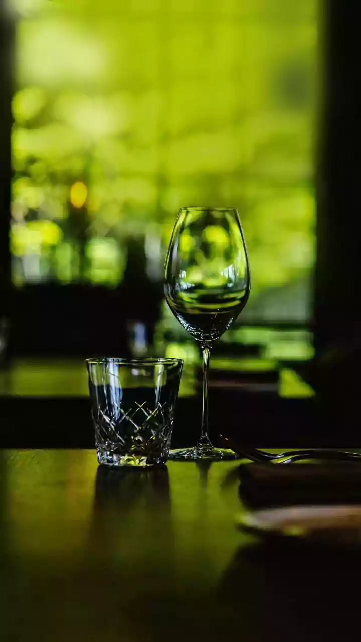 Vinhos afrodisíacos para o inverno: rótulos que exploram especiarias, textura e intensidade