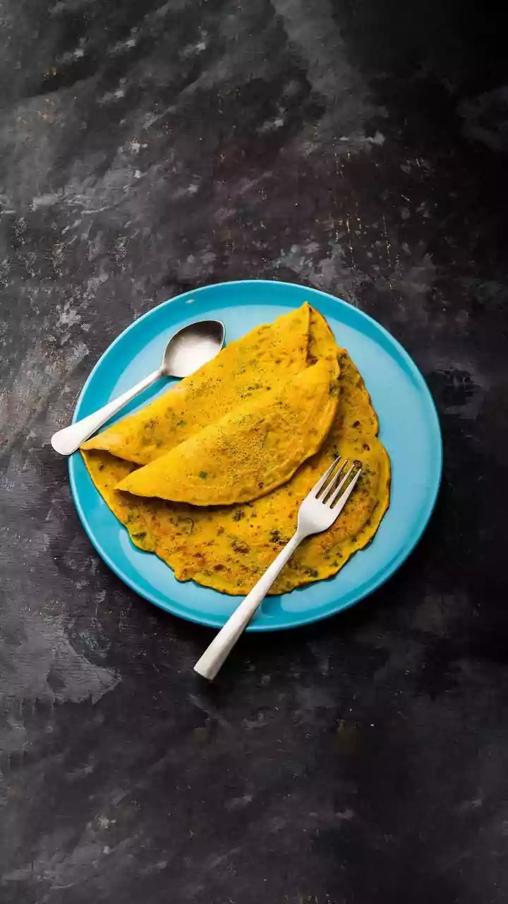 Want a healthy breakfast? Try this spinach chilla